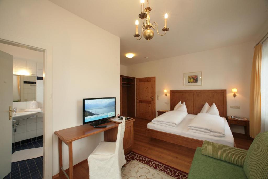 Gasthof Zur Post Maishofen Room photo